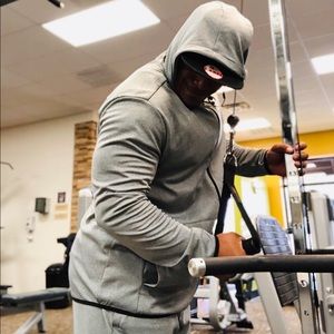 Meet your Posher, Devron